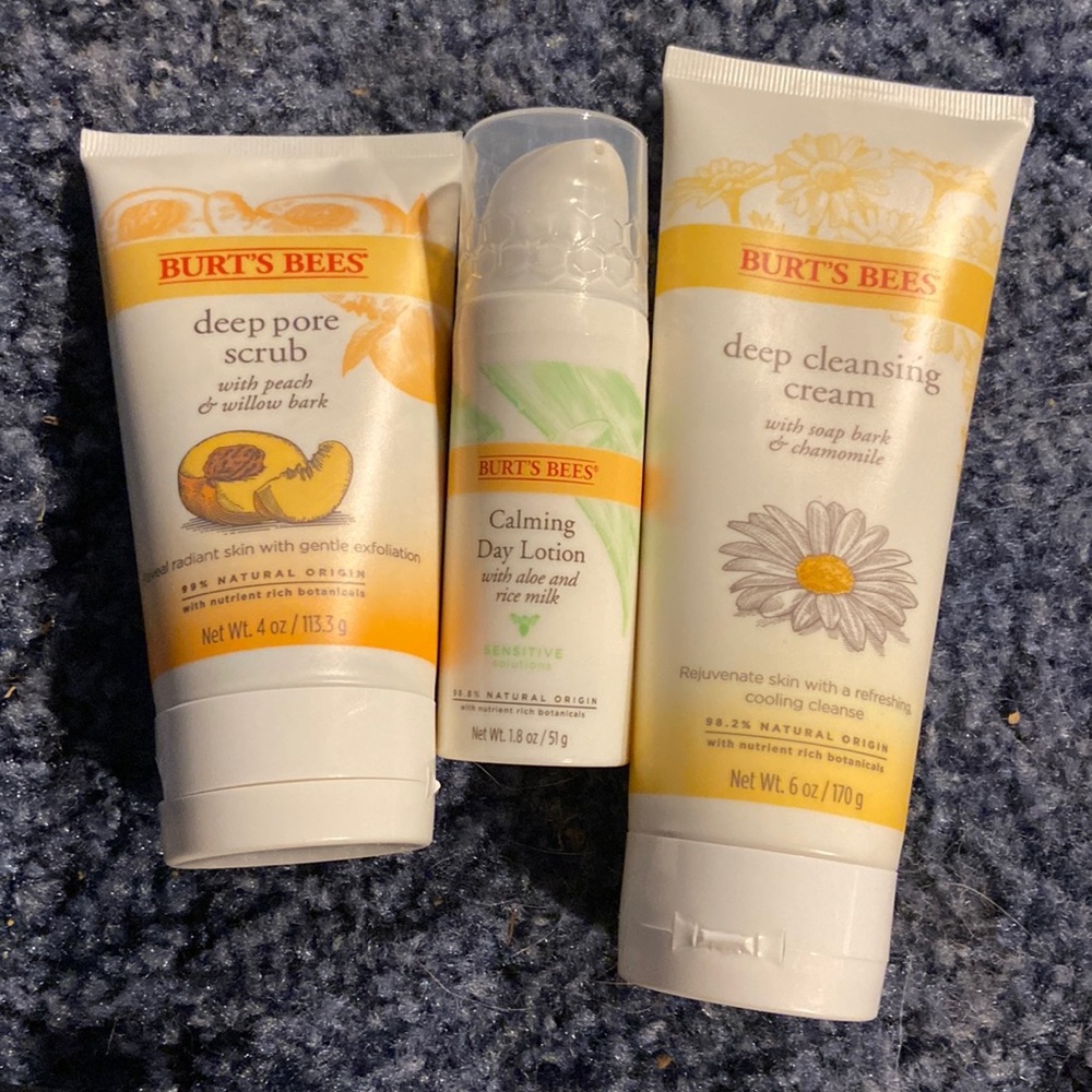 Brand new burts bees skin care set never been opened:)